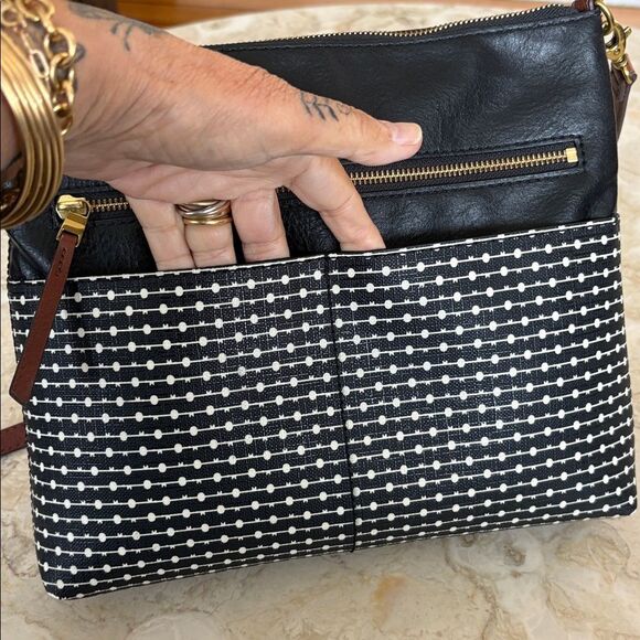 Fossil Fiona Vegan Leather Printed Large Crossbody Bag - Black/White - Picture 11 of 16